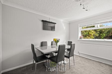 3 bedroom Bungalow for sale in Queen Elizabeth Road, Humberston, DN36