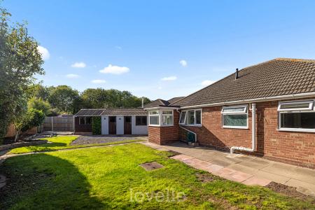 3 bedroom Bungalow for sale in Queen Elizabeth Road, Humberston, DN36