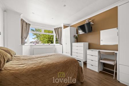 3 bedroom Bungalow for sale in Queen Elizabeth Road, Humberston, DN36