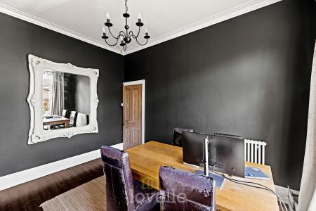 3 bedroom Semi-detached house for sale in Oxford Street, Cleethorpes, DN35