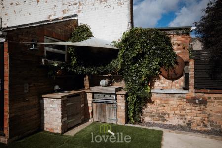 3 bedroom Semi-detached house for sale in Oxford Street, Cleethorpes, DN35