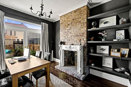 3 bedroom Semi-detached house for sale in Oxford Street, Cleethorpes, DN35