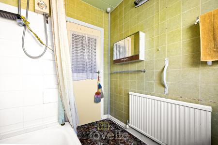 3 bedroom Semi-detached bungalow for sale in Lonsdale Close, Humberston, DN36