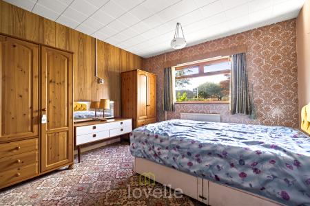 3 bedroom Semi-detached bungalow for sale in Lonsdale Close, Humberston, DN36