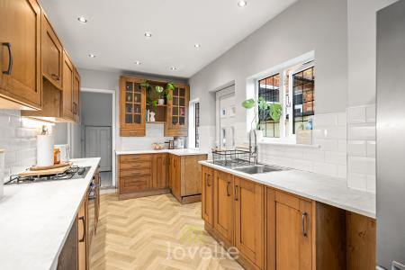 2 bedroom Terraced House for sale in Hey Street, Cleethorpes, DN35