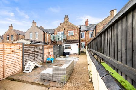 2 bedroom Terraced House for sale in Hey Street, Cleethorpes, DN35