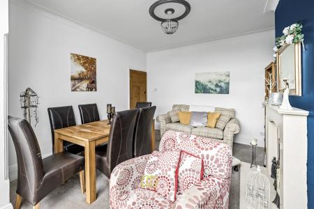 3 bedroom Semi-detached house for sale in Lindum Road, Cleethorpes, DN35