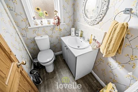 3 bedroom Semi-detached house for sale in Lindum Road, Cleethorpes, DN35