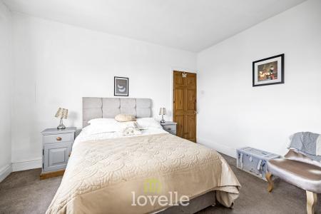 3 bedroom Semi-detached house for sale in Lindum Road, Cleethorpes, DN35