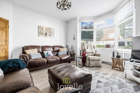 3 bedroom Semi-detached house for sale in Lindum Road, Cleethorpes, DN35