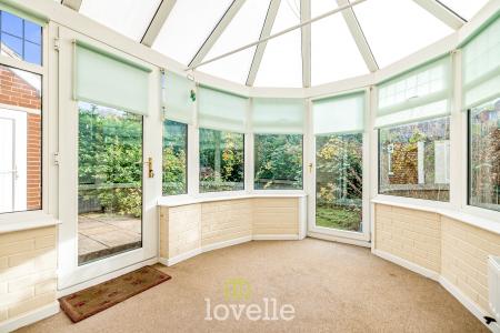 3 bedroom Link detached house for sale in Savoy Court, New Waltham, DN36