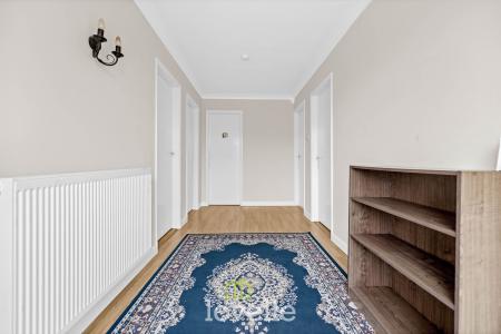 2 bedroom Bungalow for sale in Queen Elizabeth Road, Humberston, DN36