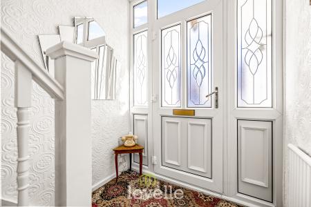 3 bedroom Semi-detached house for sale in Craven Road, Cleethorpes, DN35