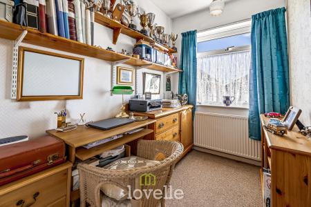 3 bedroom Semi-detached house for sale in Craven Road, Cleethorpes, DN35