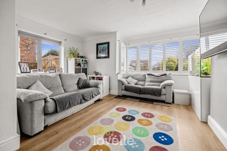 3 bedroom Semi-detached house for sale in Humberston Road, Cleethorpes, DN35