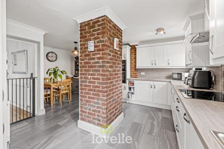 3 bedroom Semi-detached house for sale in Humberston Road, Cleethorpes, DN35