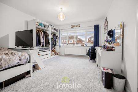 4 bedroom Detached house for sale in Pearson Road, Cleethorpes, DN35