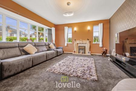 4 bedroom Detached house for sale in Pearson Road, Cleethorpes, DN35