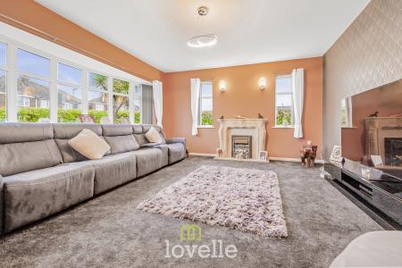 4 bedroom Detached house for sale in Pearson Road, Cleethorpes, DN35