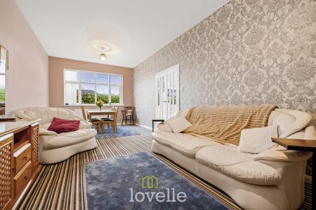 4 bedroom Detached house for sale in Pearson Road, Cleethorpes, DN35