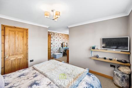 4 bedroom Detached house for sale in Garrick Lane, New Waltham, DN36