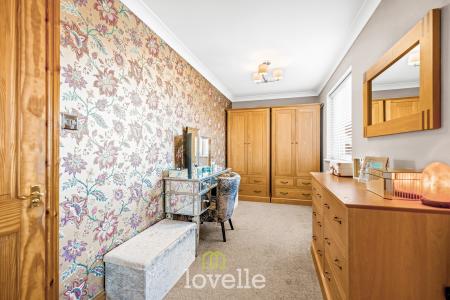 4 bedroom Detached house for sale in Garrick Lane, New Waltham, DN36