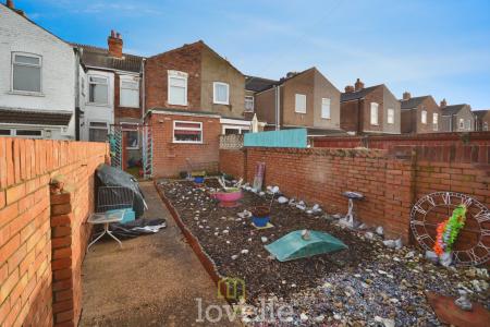 3 bedroom Terraced House for sale in Lovett Street, Cleethorpes, DN35