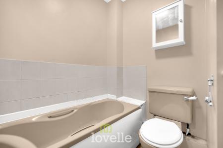 2 bedroom Terraced House for sale in Beck Walk, Cleethorpes, DN35