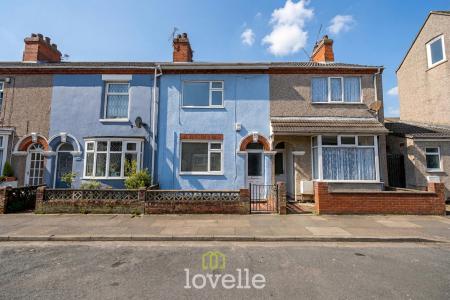 3 bedroom Terraced House for sale in Dolphin Street, Cleethorpes, DN35