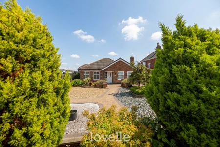 2 bedroom Detached bungalow for sale in Church Avenue, Humberston, DN36