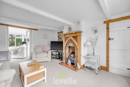 2 bedroom Cottage for sale in Church Lane, Humberston, DN36