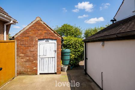 2 bedroom Cottage for sale in Church Lane, Humberston, DN36