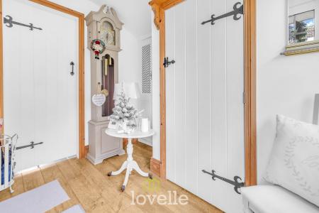 2 bedroom Cottage for sale in Church Lane, Humberston, DN36