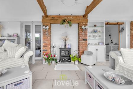 2 bedroom Cottage for sale in Church Lane, Humberston, DN36