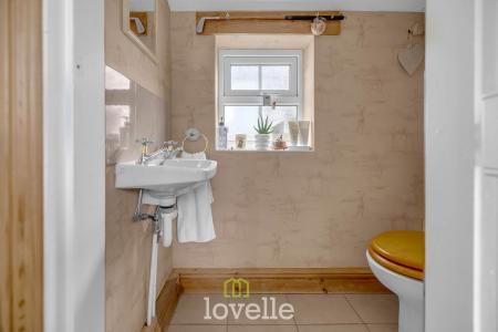 2 bedroom Cottage for sale in Church Lane, Humberston, DN36