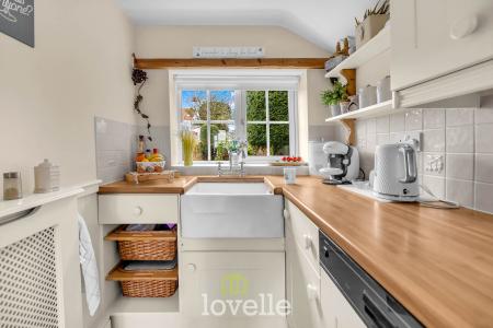 2 bedroom Cottage for sale in Church Lane, Humberston, DN36