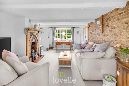 2 bedroom Cottage for sale in Church Lane, Humberston, DN36