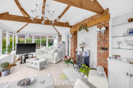 2 bedroom Cottage for sale in Church Lane, Humberston, DN36