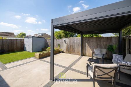 3 bedroom Semi-detached bungalow for sale in Queen Elizabeth Road, Humberston, DN36