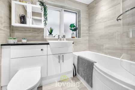 3 bedroom Semi-detached bungalow for sale in Queen Elizabeth Road, Humberston, DN36