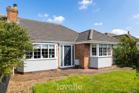3 bedroom Semi-detached bungalow for sale in Queen Elizabeth Road, Humberston, DN36