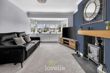 3 bedroom Semi-detached bungalow for sale in Queen Elizabeth Road, Humberston, DN36