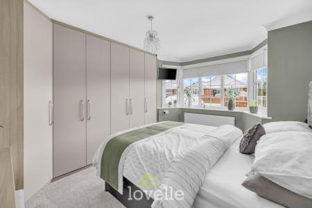 3 bedroom Semi-detached bungalow for sale in Queen Elizabeth Road, Humberston, DN36