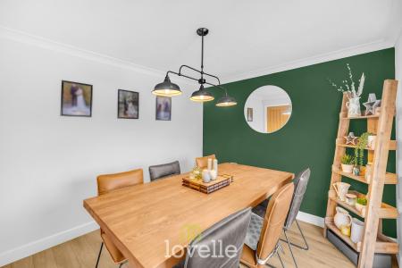 3 bedroom Semi-detached bungalow for sale in Queen Elizabeth Road, Humberston, DN36