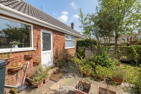 3 bedroom Semi-detached bungalow for sale in Pretymen Crescent, New Waltham, DN36