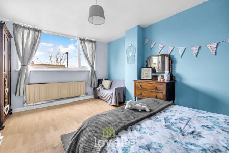 3 bedroom Semi-detached bungalow for sale in Pretymen Crescent, New Waltham, DN36