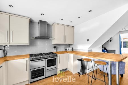 3 bedroom Semi-detached house for sale in Eskham Close, Cleethorpes, DN35