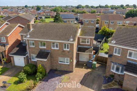 3 bedroom Semi-detached house for sale in Eskham Close, Cleethorpes, DN35