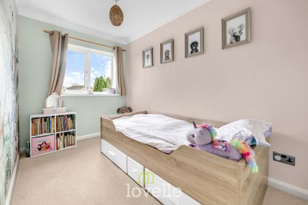 3 bedroom Semi-detached house for sale in Eskham Close, Cleethorpes, DN35