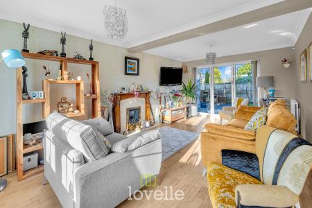 3 bedroom Link detached house for sale in Forest Way, Humberston, DN36